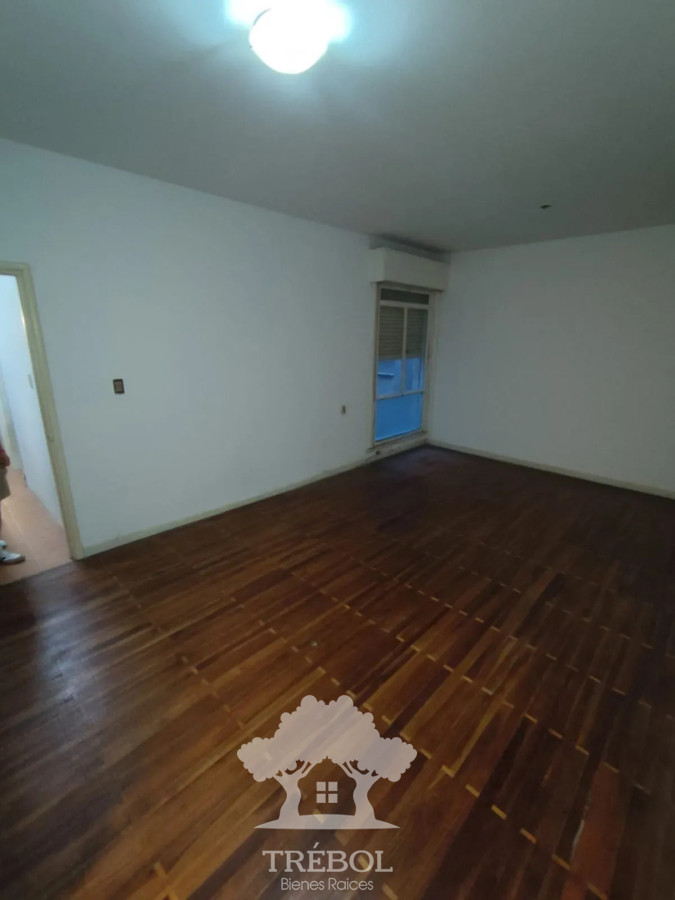 Apartamento ID.300 - Alquiler Apartamento 3 Dormitorios Centro Montevideo D