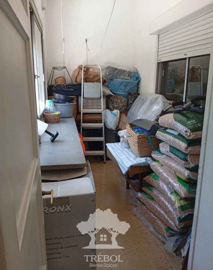 Apartamento ID.107 - Venta Apartamento 4 Dormitorios Centro Montevideo V 