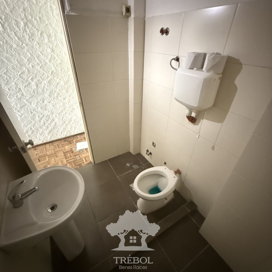 Apartamento ID.200 - Alquiler Monoambiente Centro Montevideo B