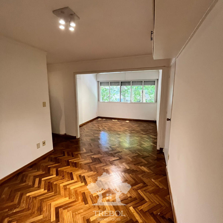 Apartamento ID.137 - Alquiler Apartamento 4 Dormitorios Pocitos Montevideo D