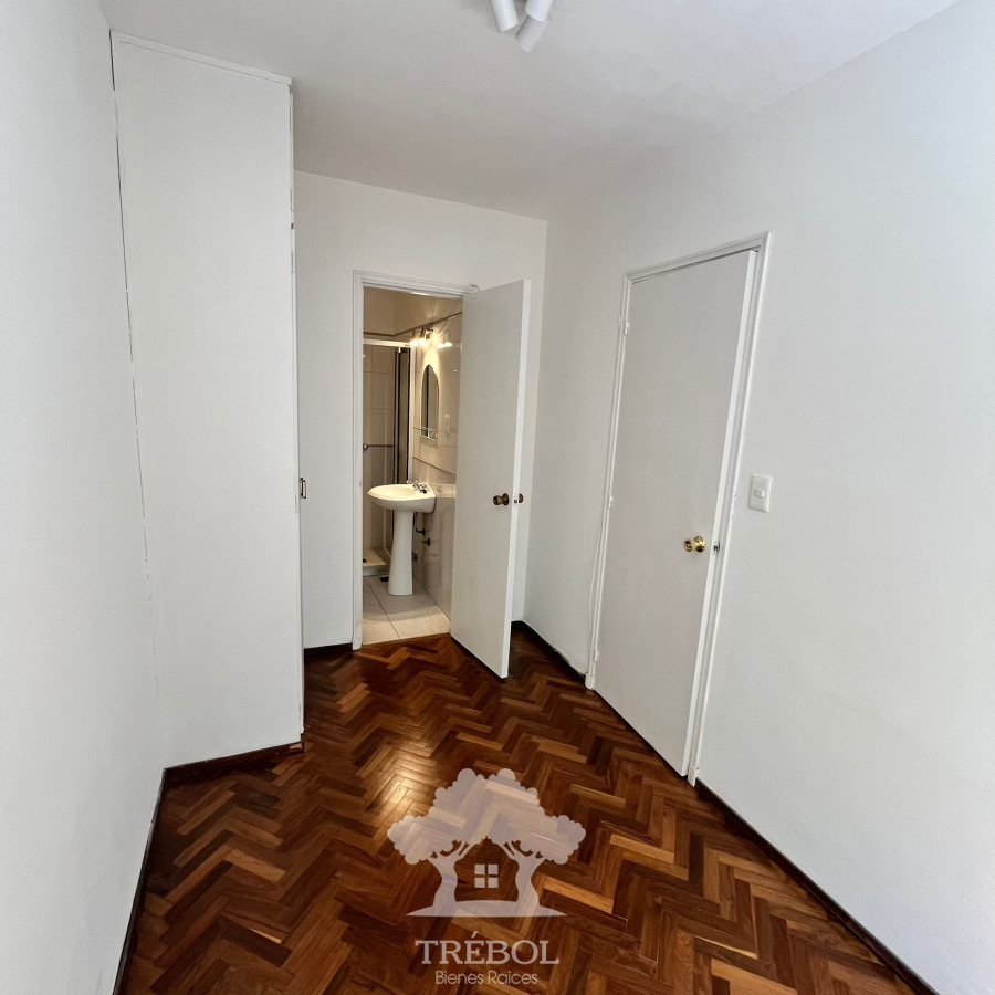 Apartamento ID.137 - Alquiler Apartamento 4 Dormitorios Pocitos Montevideo D