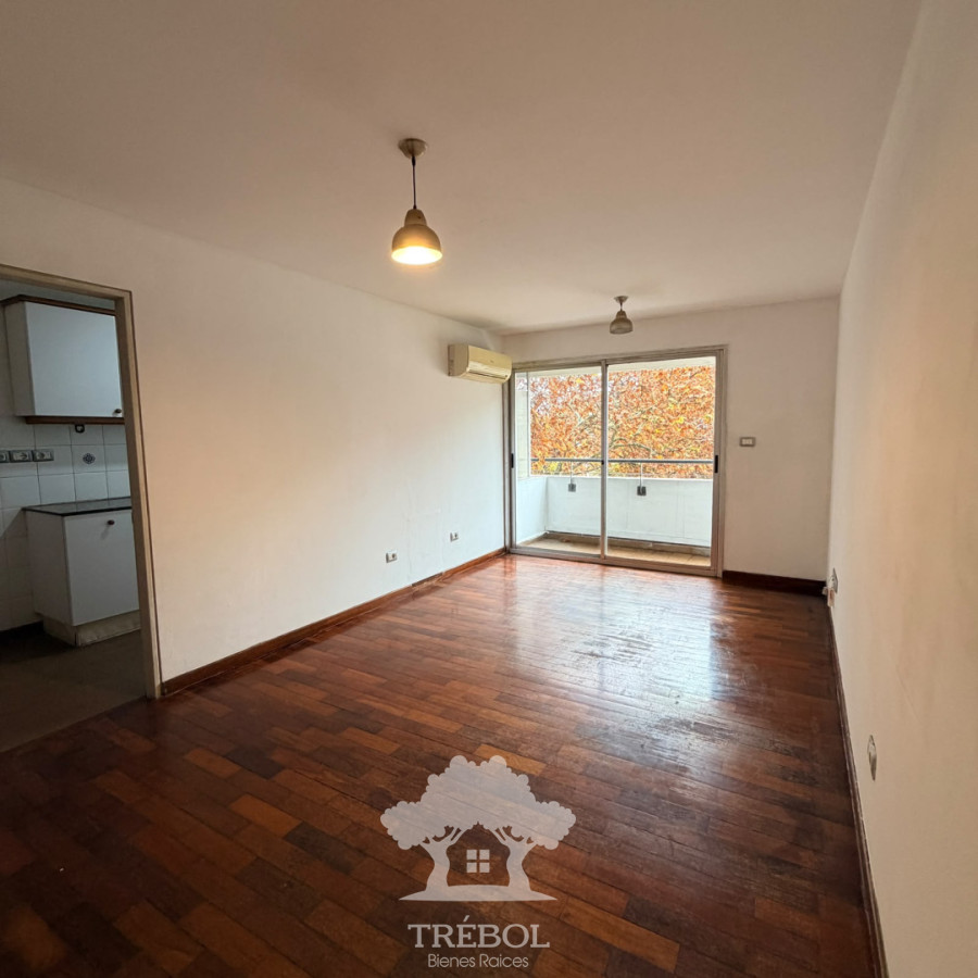 Apartamento ID.323 - Alquiler Apartamento 2 Dormitorios Tres Cruces Montevideo V 