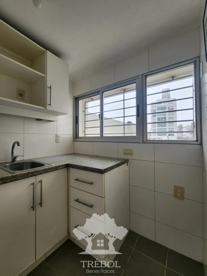 Apartamento ID.404 - Alquiler Monoambiente Pocitos Montevideo D