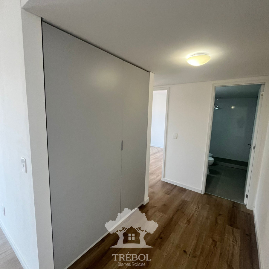 Apartamento ID.27 - Venta Apartamento 2 dormitorios Centro Montevideo V