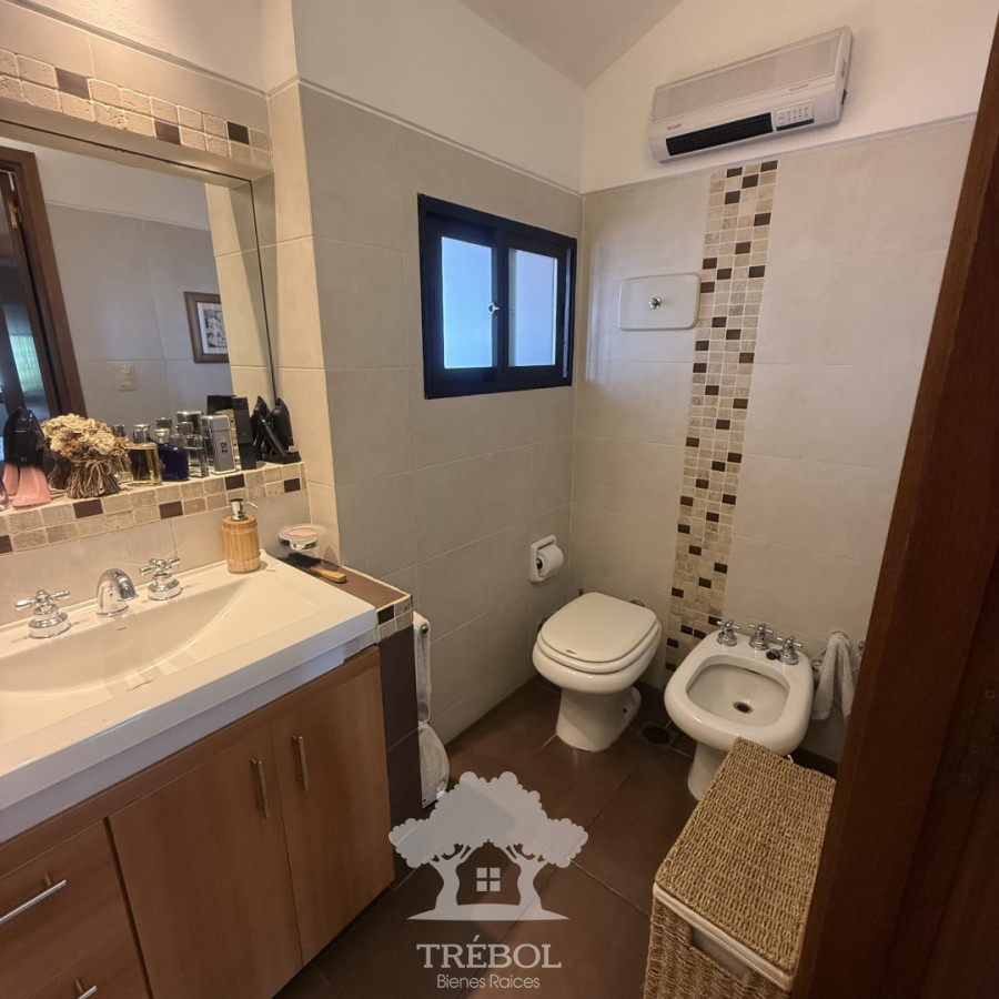 Casa ID.495 - Venta Casa 4 dormitorios 4 baños Parque Batlle Montevideo B