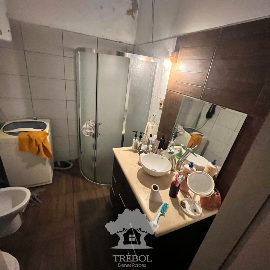 Casa ID.26 - Venta  Casa con Garaje y dos Apartamentos al fondo rentados Carrasco Norte Montevideo V