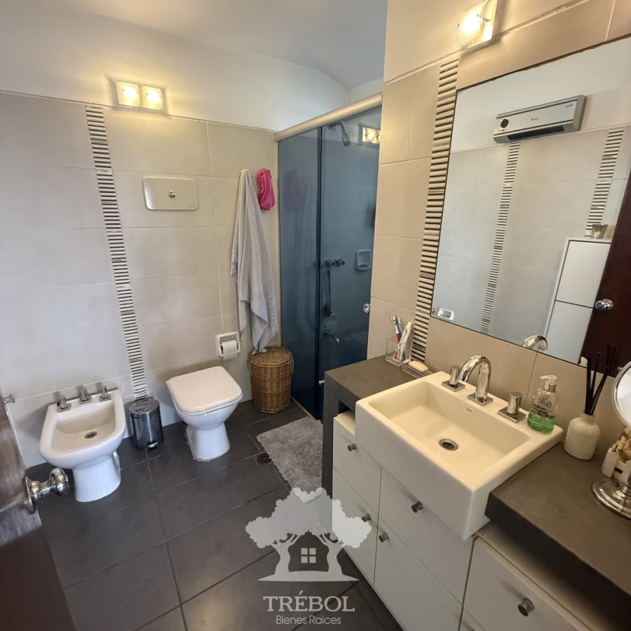 Casa ID.495 - Venta Casa 4 dormitorios 4 baños Parque Batlle Montevideo B