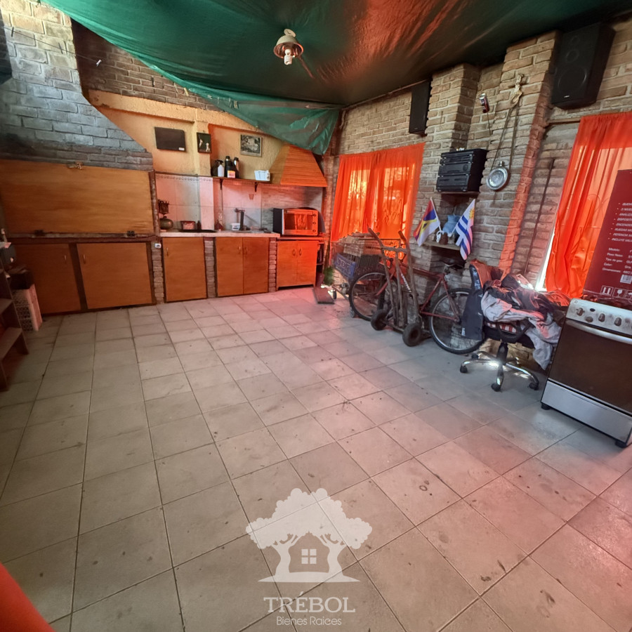 Casa ID.116 - Venta 2 Casas Villa Española Montevideo B