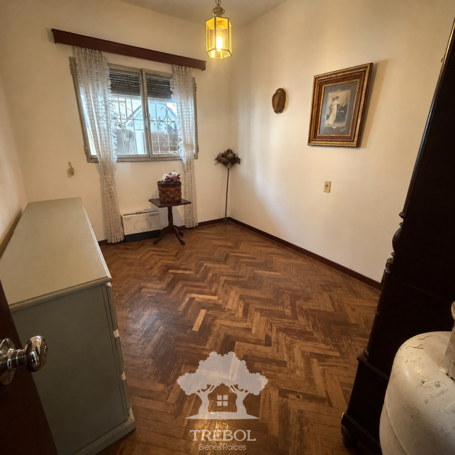 Casa ID.492 - Venta casa 3 dormitorios Nuevo Paris Montevideo B