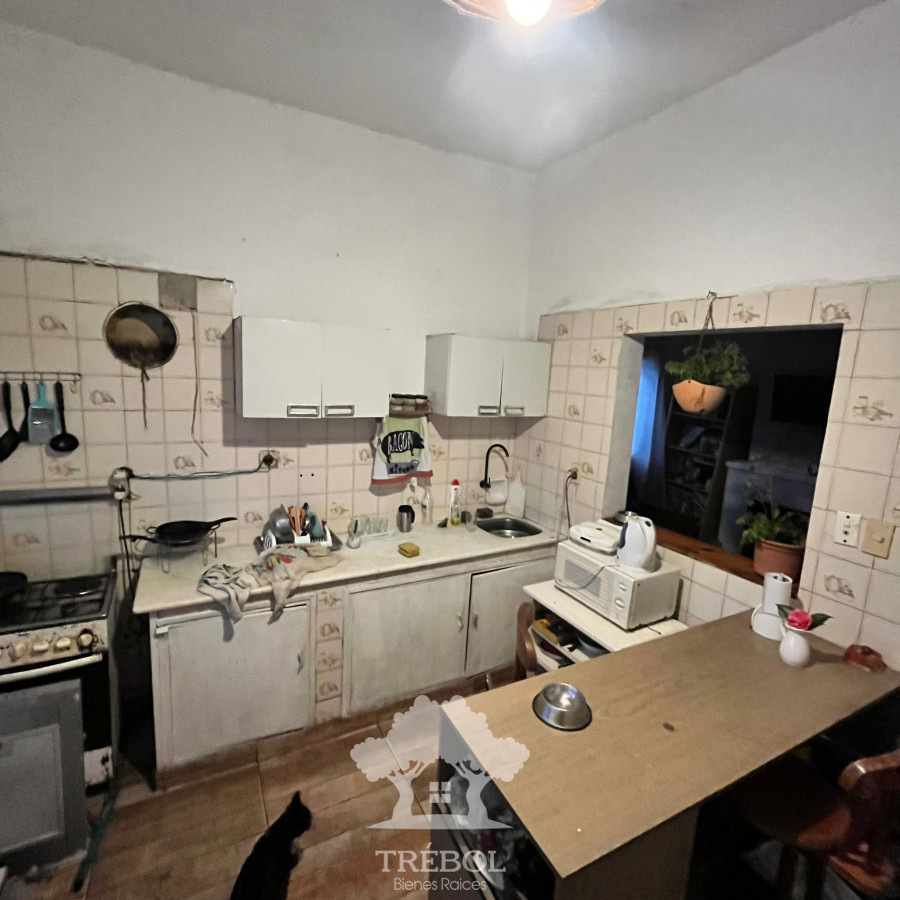 Casa ID.26 - Venta  Casa con Garaje y dos Apartamentos al fondo rentados Carrasco Norte Montevideo V