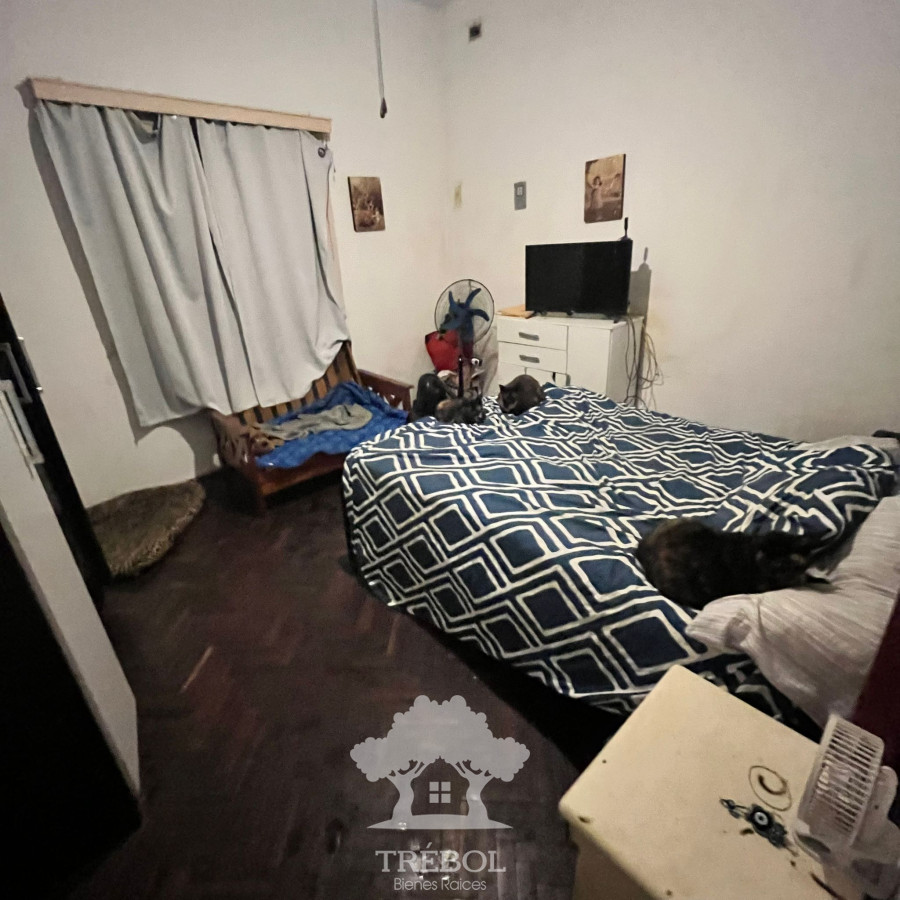 Casa ID.26 - Venta  Casa con Garaje y dos Apartamentos al fondo rentados Carrasco Norte Montevideo V