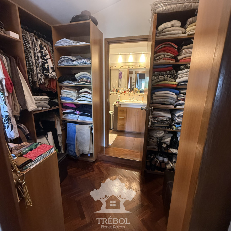Casa ID.495 - Venta Casa 4 dormitorios 4 baños Parque Batlle Montevideo B