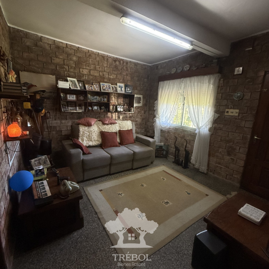 Casa ID.463 - Venta Casa 3 dormitorios Forteza Montevideo B