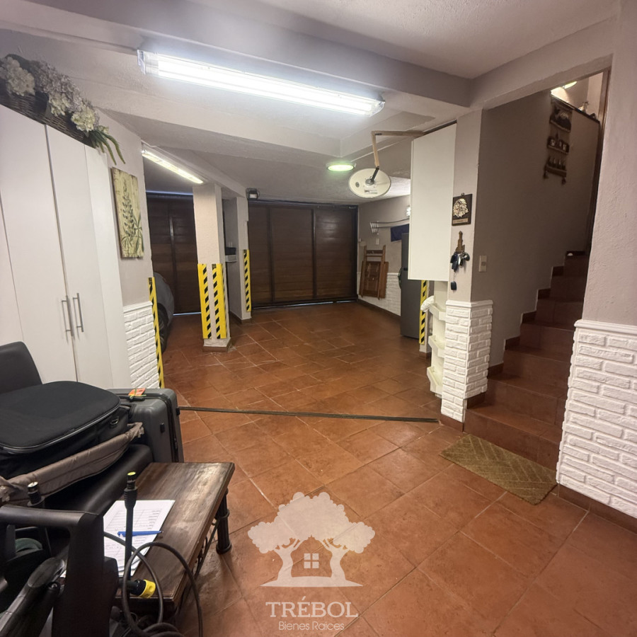 Casa ID.495 - Venta Casa 4 dormitorios 4 baños Parque Batlle Montevideo B