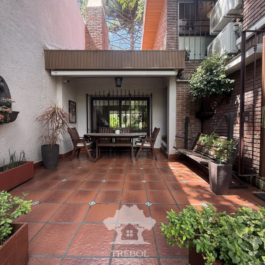 Casa ID.495 - Venta Casa 4 dormitorios 4 baños Parque Batlle Montevideo B