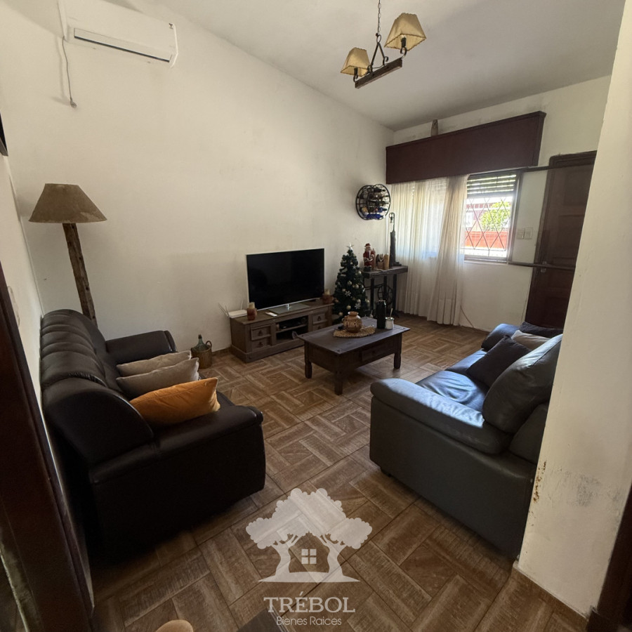Casa ID.143 - Venta casa 2 dormitorios Villa Española Montevideo B