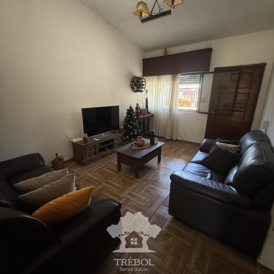 Casa ID.143 - Venta casa 2 dormitorios Villa Española Montevideo B