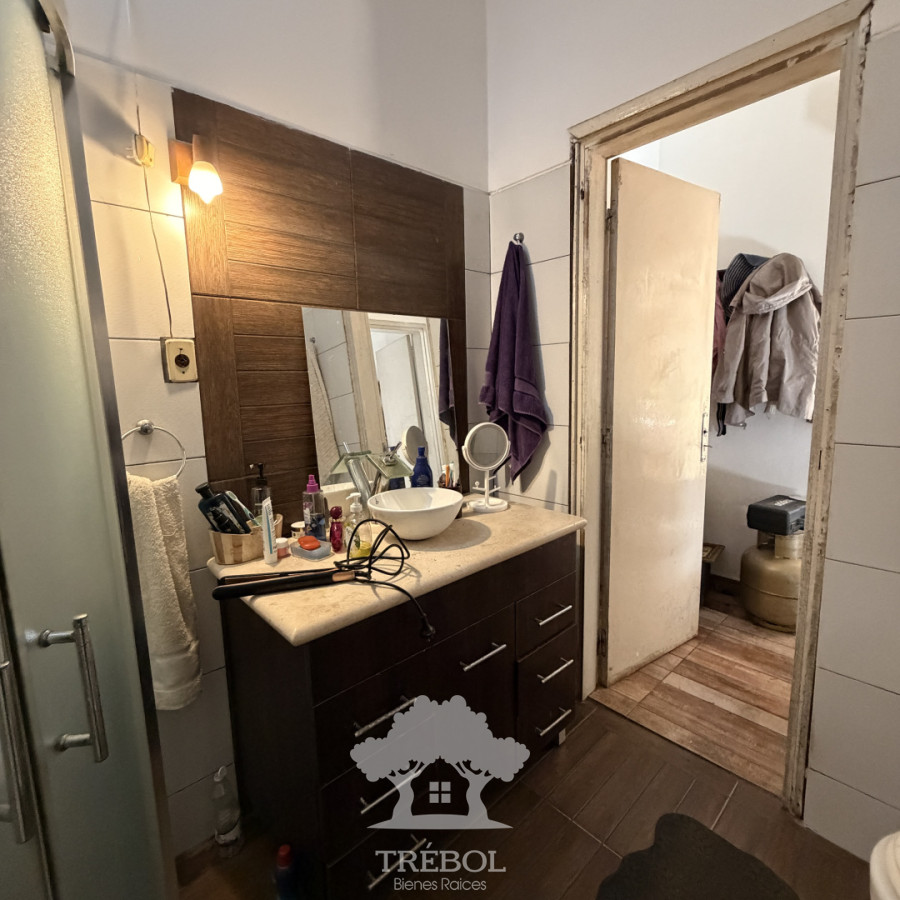 Casa ID.26 - Venta  Casa con Garaje y dos Apartamentos al fondo rentados Carrasco Norte Montevideo V