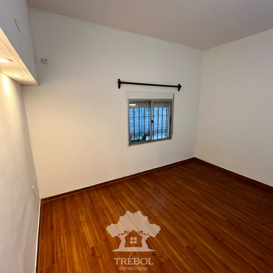 Casa ID.411 - casa 2 Dormitorios Malvin Norte Montevideo D
