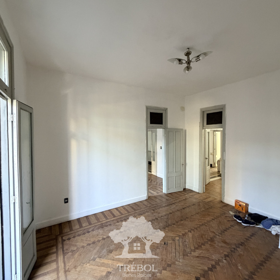 Casa ID.243 - Alquiler Casa 5 Dormitorios Ciudad Vieja  Montevideo G