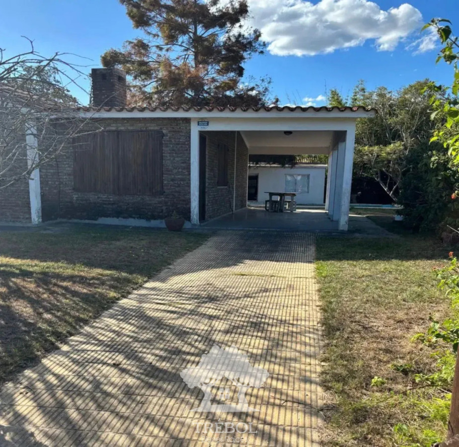 Casa ID.381 - Casa  3 Dormitorios Fortín de Santa Rosa Canelones D