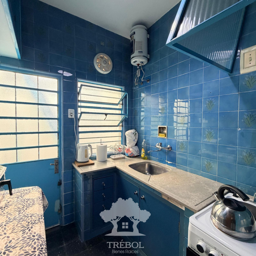 Casa ID.433 - Venta Casa 2 Dormitorios y Escritorio con Garaje Pérez Castellanos Montevideo V 