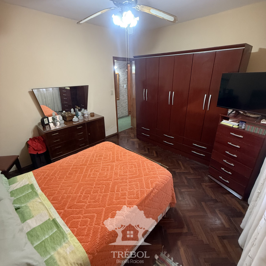 Casa ID.116 - Venta 2 Casas Villa Española Montevideo B