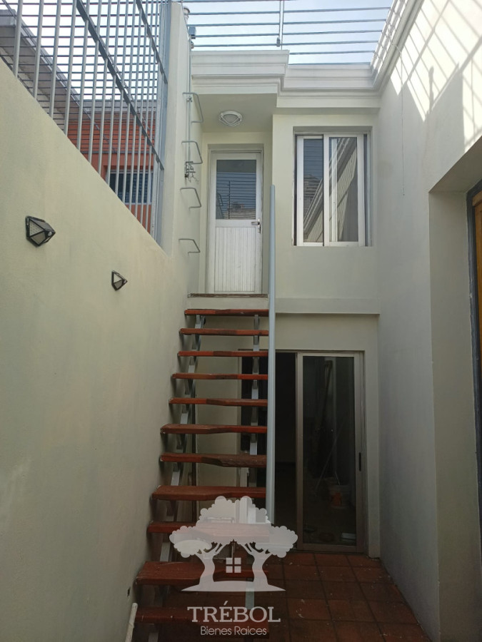 Casa ID.239 - Alquiler Casa 2 Dormitorios Ciudad Vieja Montevideo V 