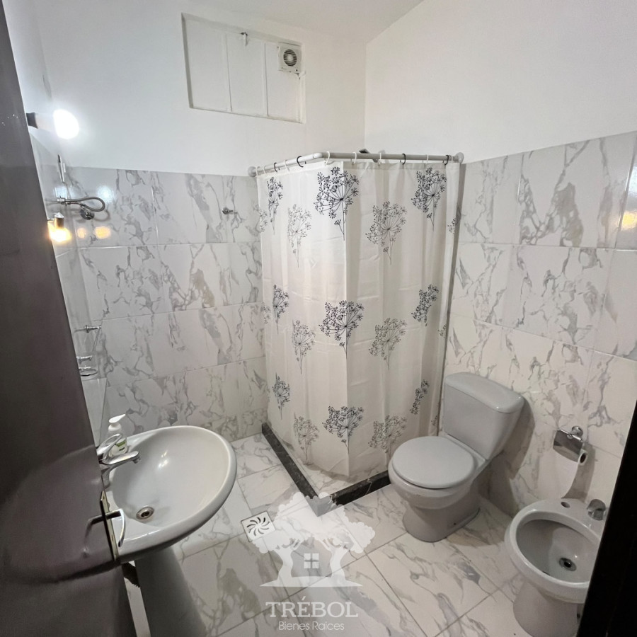 Casa ID.411 - casa 2 Dormitorios Malvin Norte Montevideo D