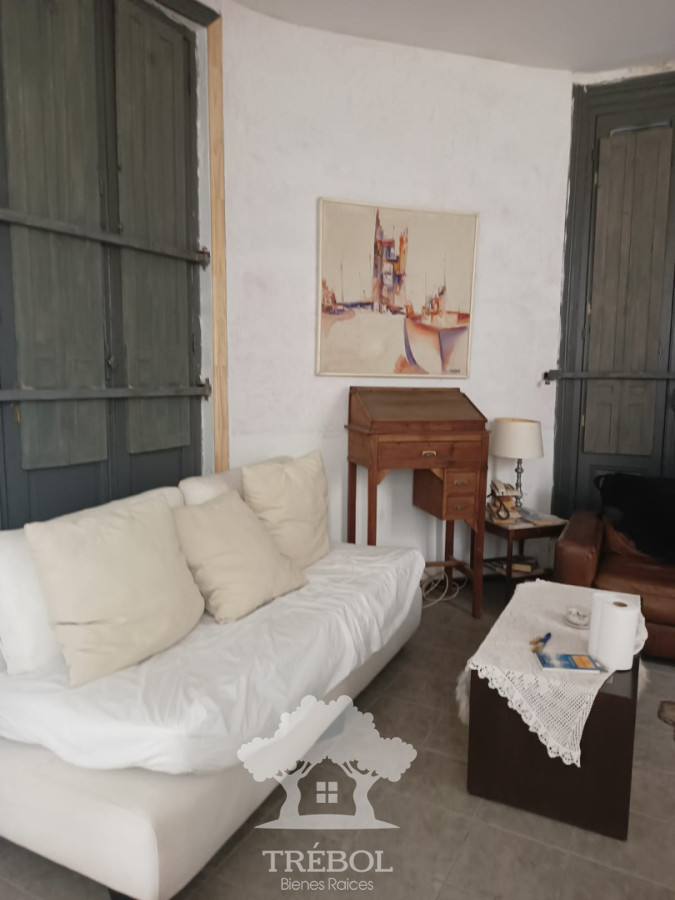 Casa ID.132 - Alquiler Casa 2 Dormitorios Ciudad Vieja Montevideo V 