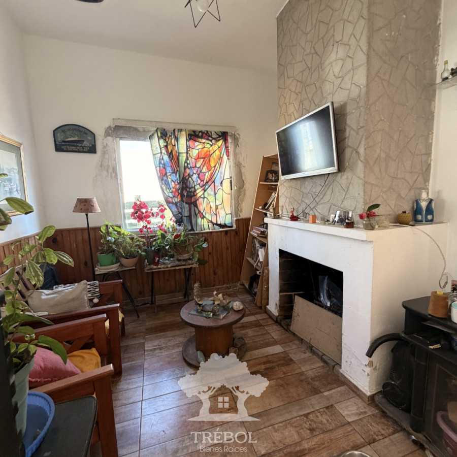 Casa ID.26 - Venta  Casa con Garaje y dos Apartamentos al fondo rentados Carrasco Norte Montevideo V