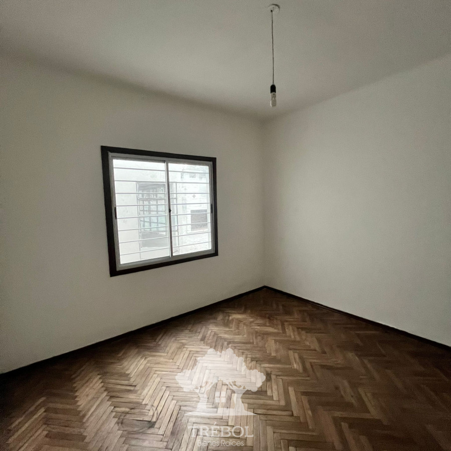 Casa ID.28 - Venta Casa 2 Dormitorios La Blanqueada Montevideo V 