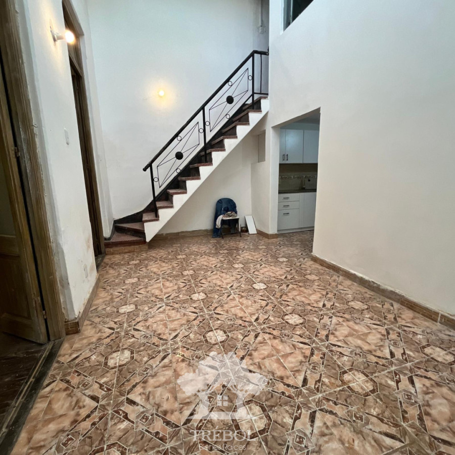 Casa ID.100 - Alquiler Casa 6 Dormitorios Aguada Montevideo V 