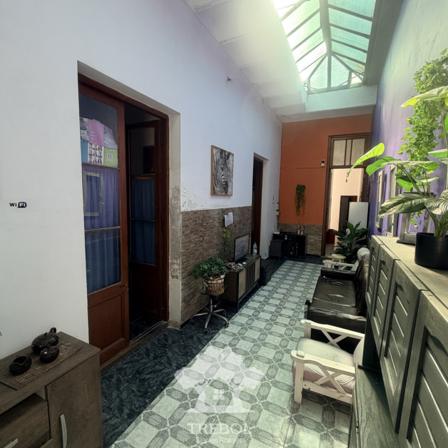 Casa ID.375 - Venta Casa Residencial estudiantil 5 Dormitorios Aguada Montevideo G