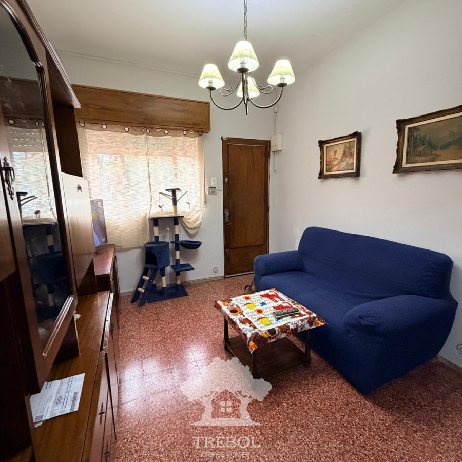 Casa ID.433 - Venta Casa 2 Dormitorios y Escritorio con Garaje Pérez Castellanos Montevideo V 