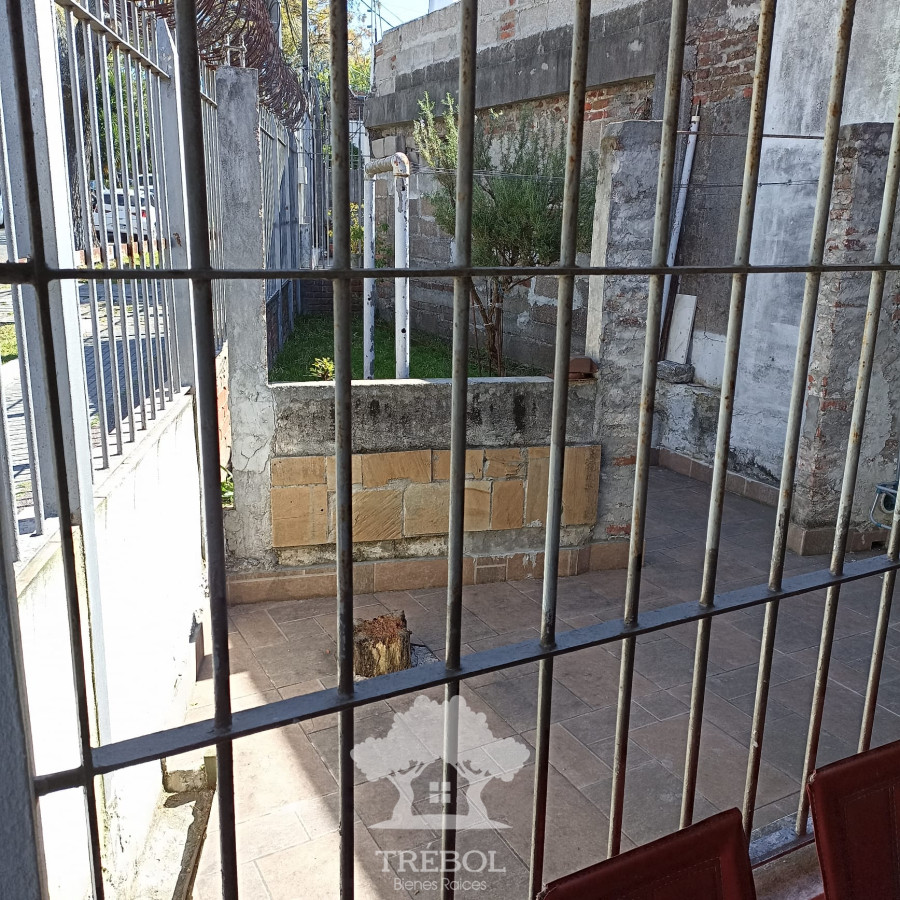 Casa ID.24 - Venta Casa 3 Dormitorios La Blanqueada D