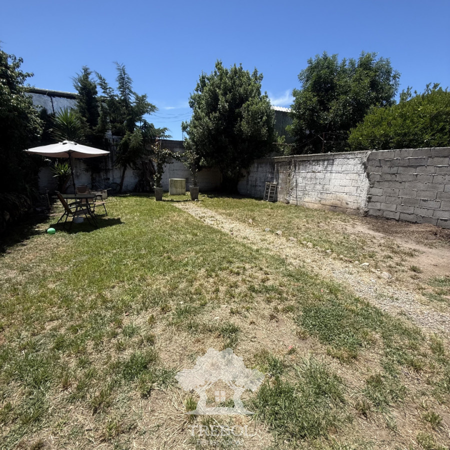 Casa ID.143 - Venta casa 2 dormitorios Villa Española Montevideo B