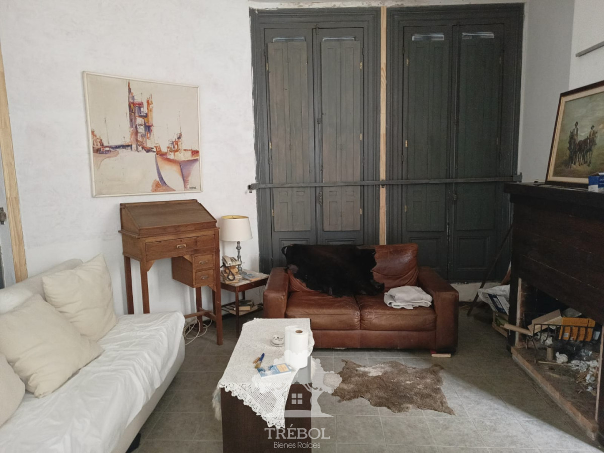 Casa ID.239 - Alquiler Casa 2 Dormitorios Ciudad Vieja Montevideo V 