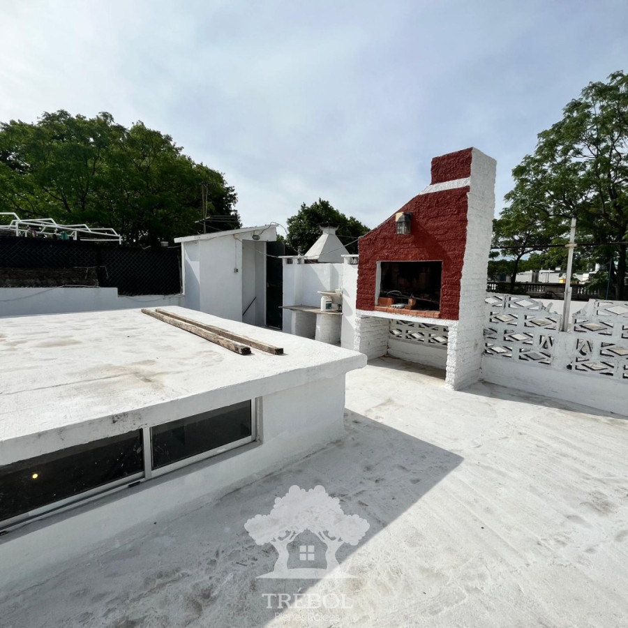 Casa ID.100 - Alquiler Casa 6 Dormitorios Aguada Montevideo V 