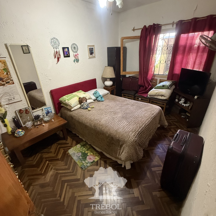 Casa ID.116 - Venta 2 Casas Villa Española Montevideo B