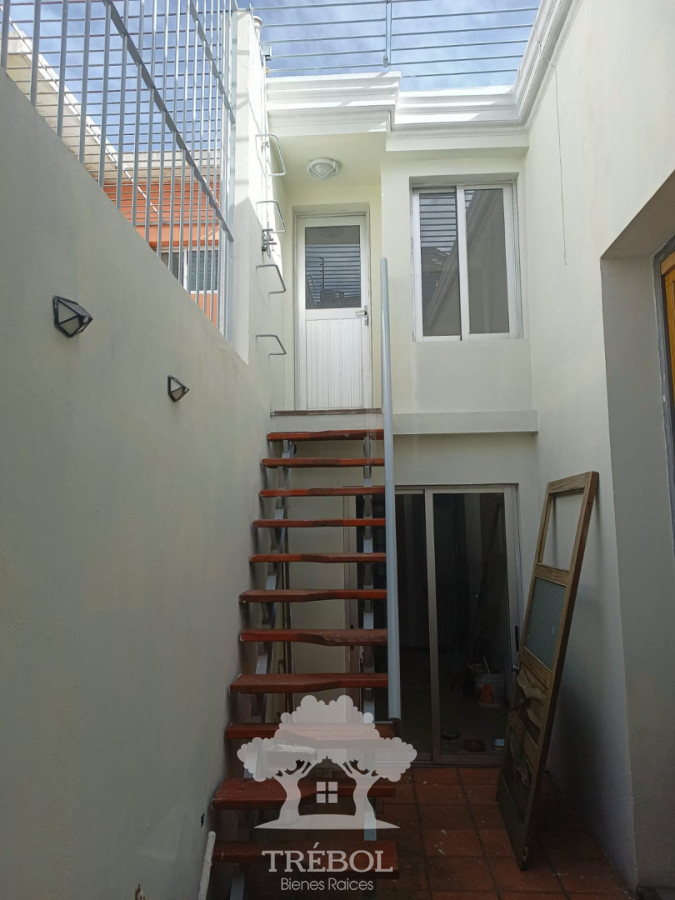 Casa ID.132 - Alquiler Casa 2 Dormitorios Ciudad Vieja Montevideo V 