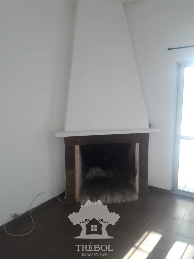 Casa ID.413 - Alquiler Casa 1 Dormitorios Brazo Horiental Montevideo D