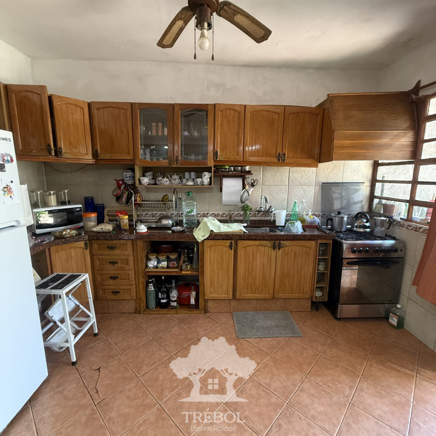 Casa ID.116 - Venta 2 Casas Villa Española Montevideo B