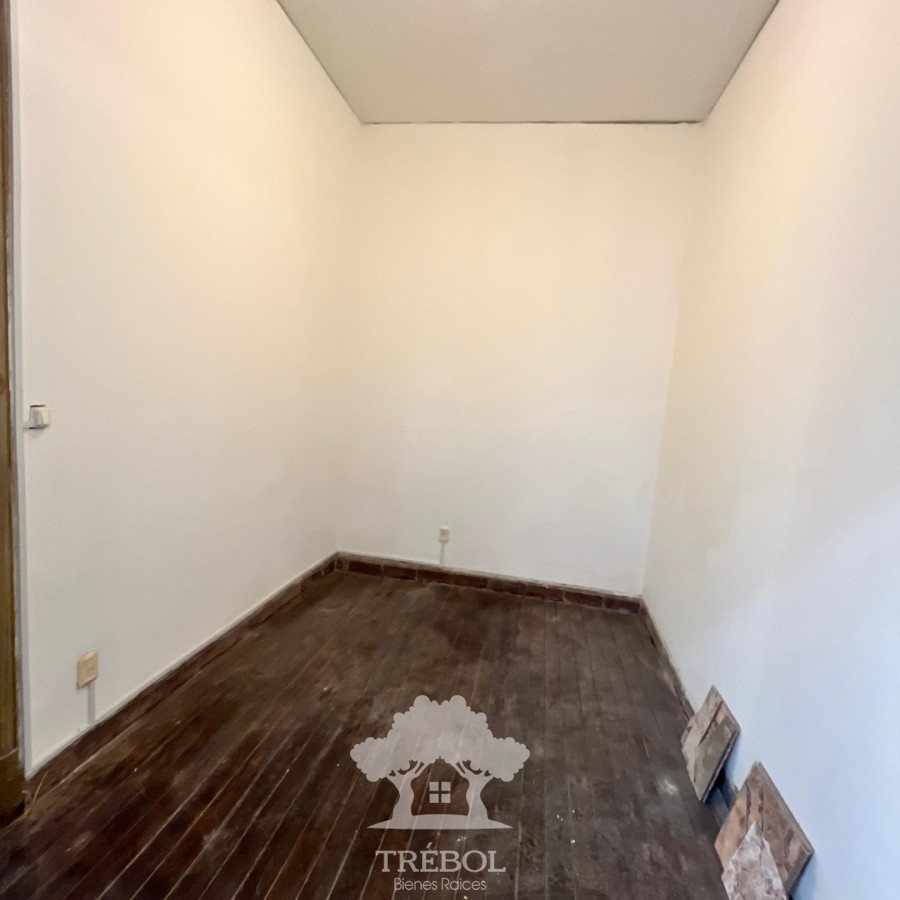 Casa ID.100 - Alquiler Casa 6 Dormitorios Aguada Montevideo V 