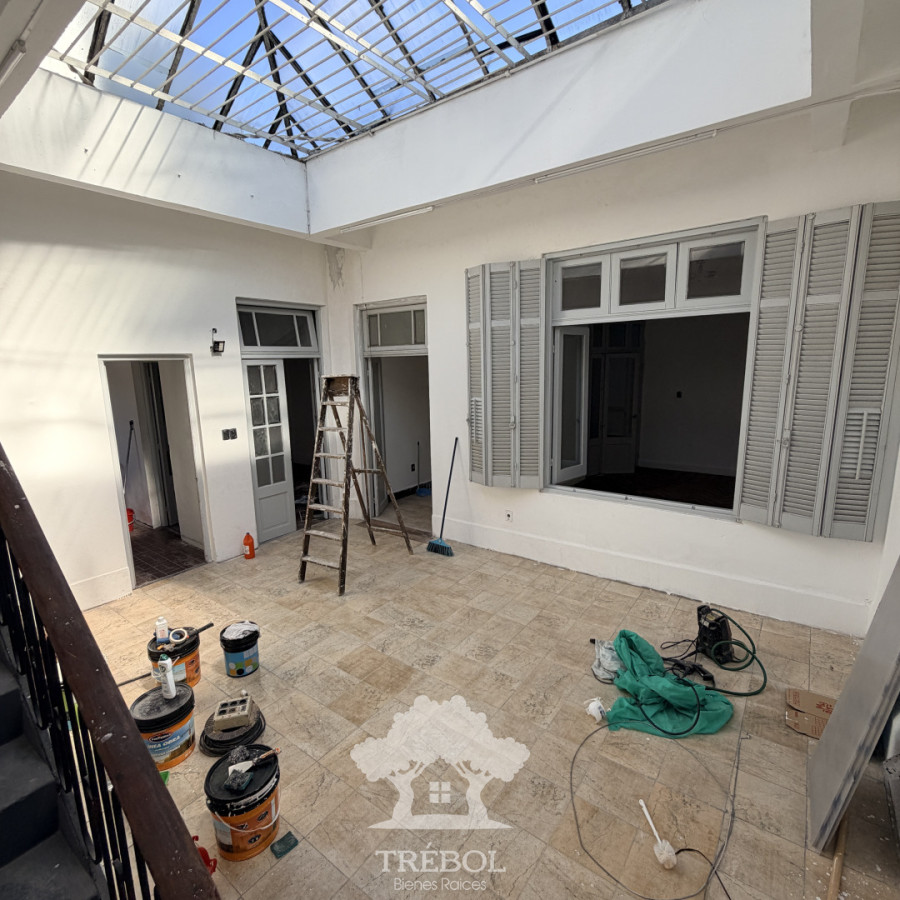 Casa ID.243 - Alquiler Casa 5 Dormitorios Ciudad Vieja  Montevideo G