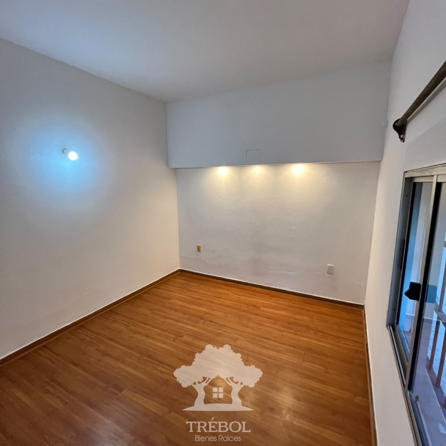 Casa ID.411 - casa 2 Dormitorios Malvin Norte Montevideo D