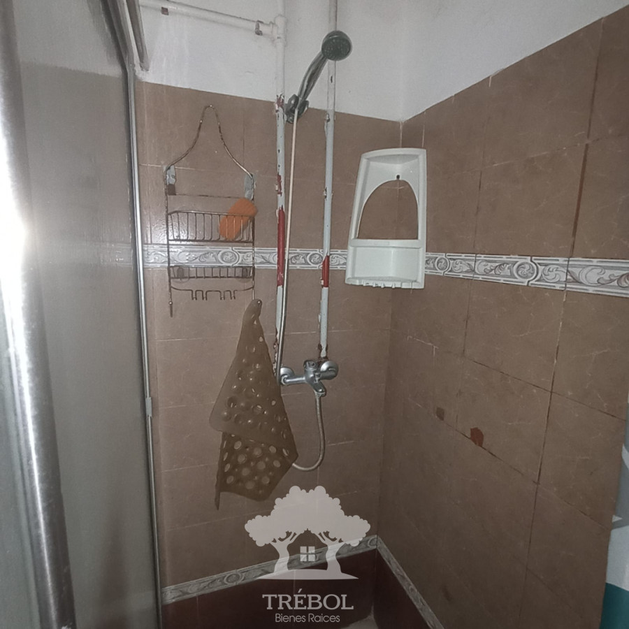 Casa ID.162 - Alquiler Casa 5 Dormitorios Tres Cruces Montevideo D