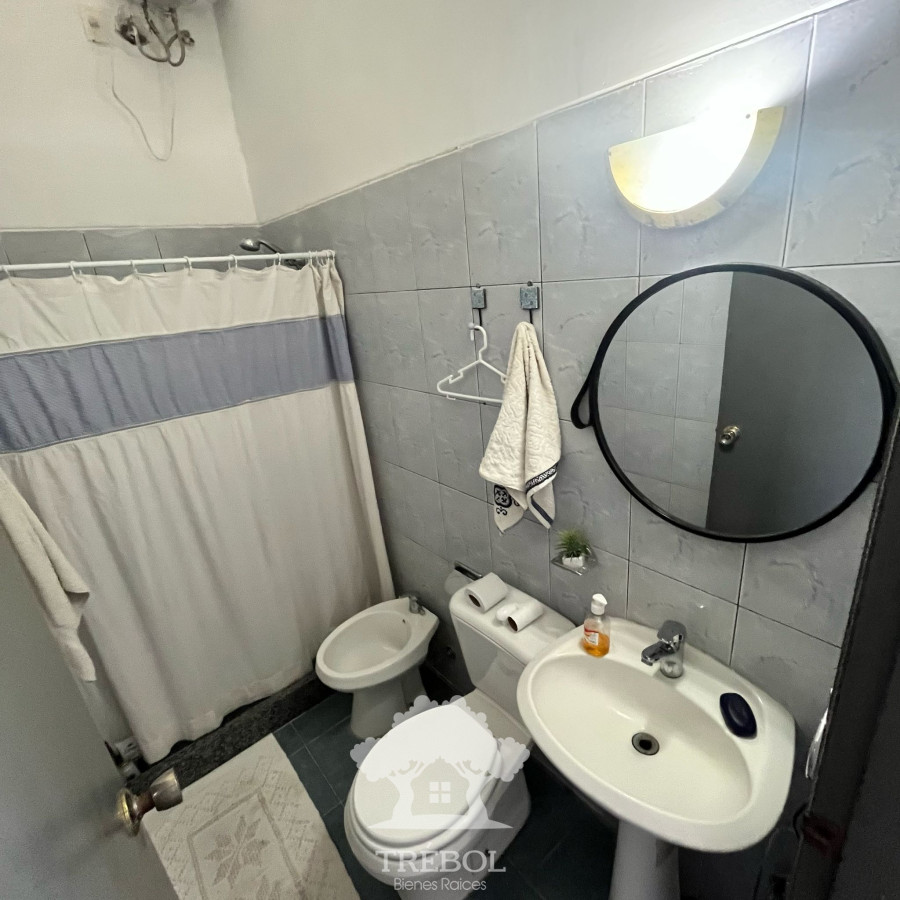 Casa ID.132 - Alquiler Casa 2 Dormitorios Ciudad Vieja Montevideo V 