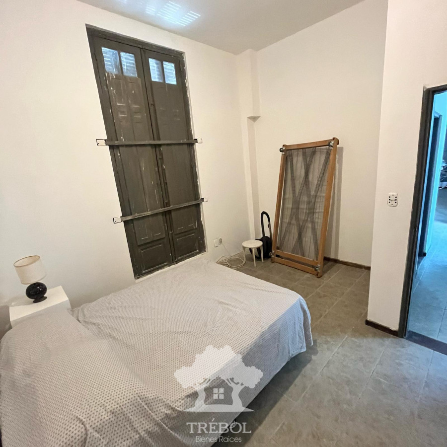 Casa ID.132 - Alquiler Casa 2 Dormitorios Ciudad Vieja Montevideo V 