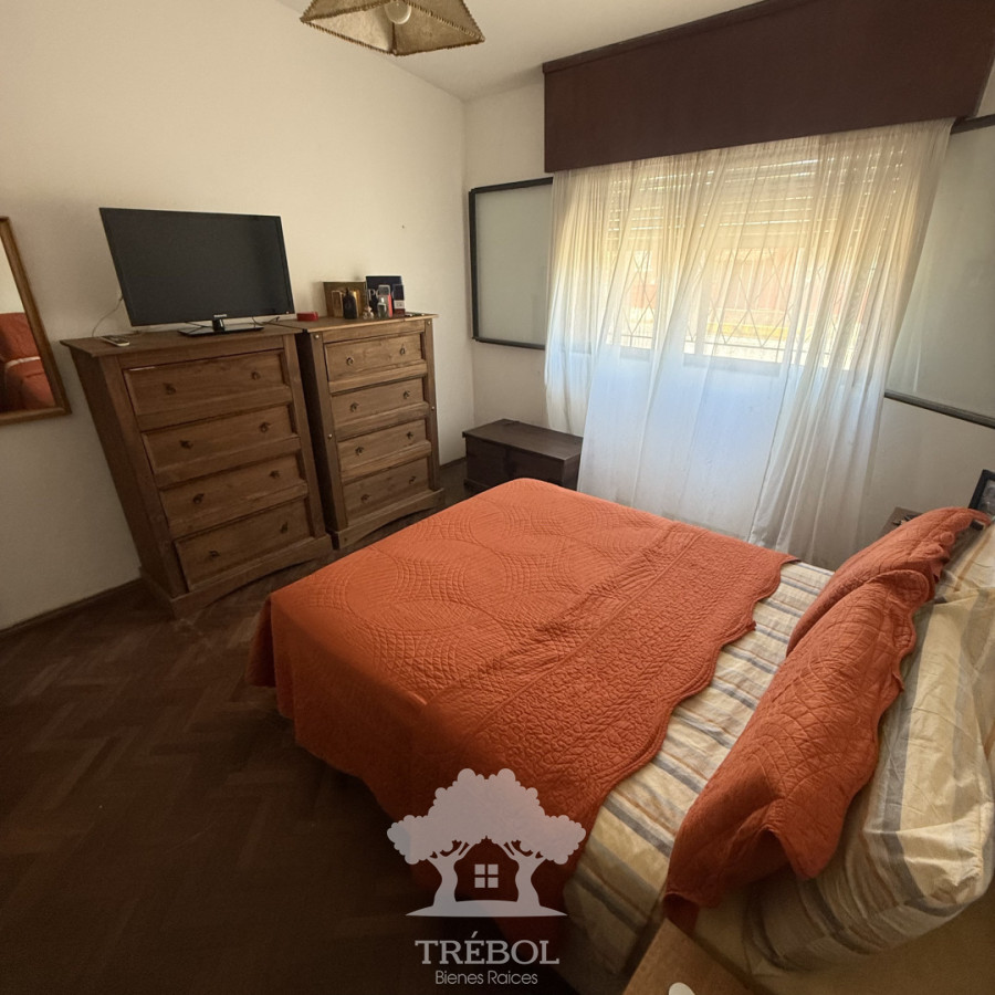 Casa ID.143 - Venta casa 2 dormitorios Villa Española Montevideo B